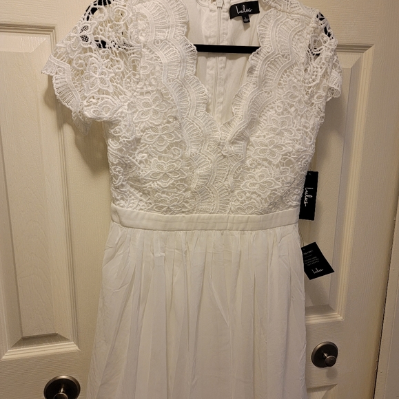Nwt Lulu's white skater dress - Picture 1 of 4